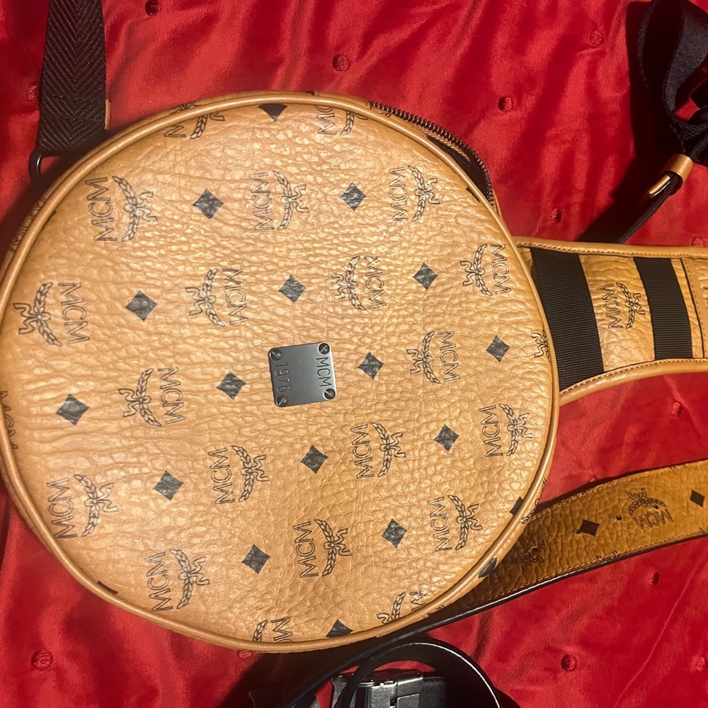 McM unisex crossover bag